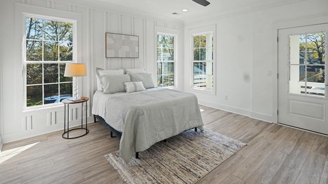 2012 Bolton Street, North Charleston, SC 29406