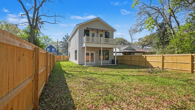 2012 Bolton Street, North Charleston, SC 29406