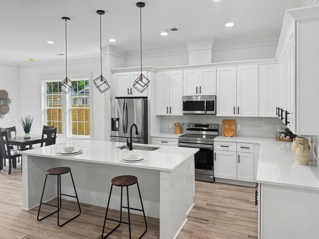 2012 Bolton Street, North Charleston, SC 29406