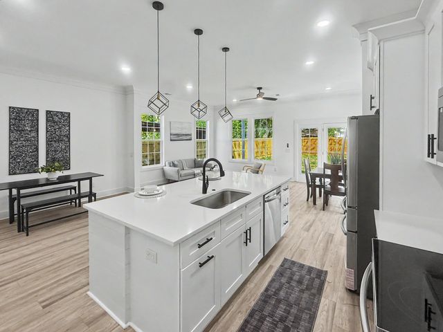 2012 Bolton Street, North Charleston, SC 29406
