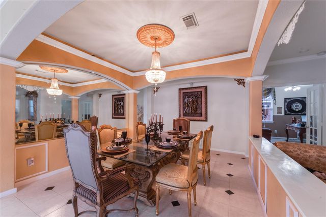 12615 Taylorwood Ln, Houston, TX 77070