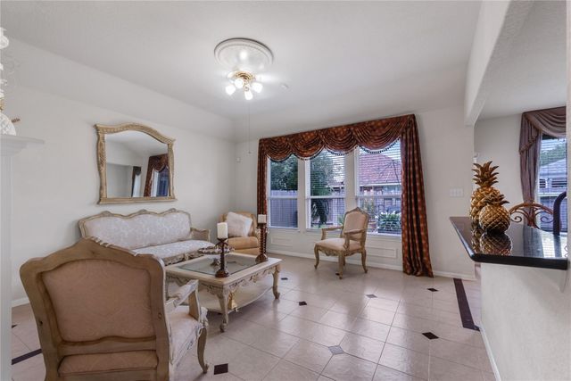 12615 Taylorwood Ln, Houston, TX 77070