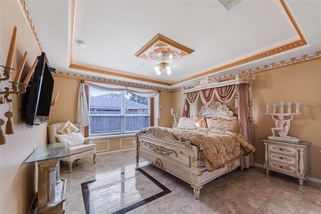 12615 Taylorwood Ln, Houston, TX 77070