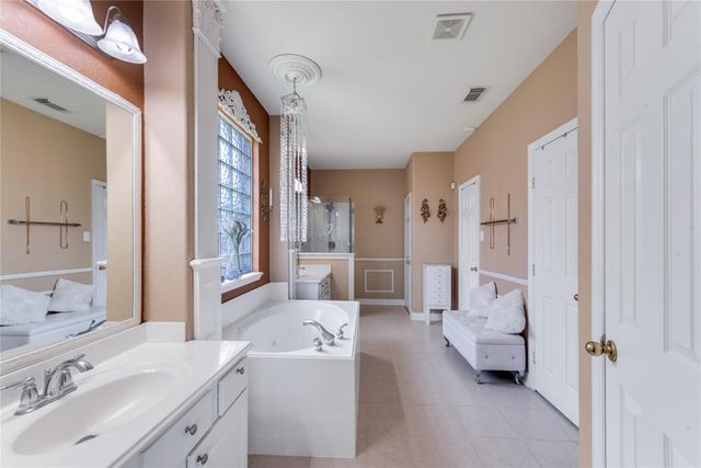 12615 Taylorwood Ln, Houston, TX 77070