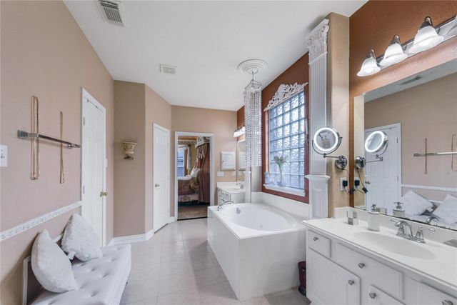 12615 Taylorwood Ln, Houston, TX 77070