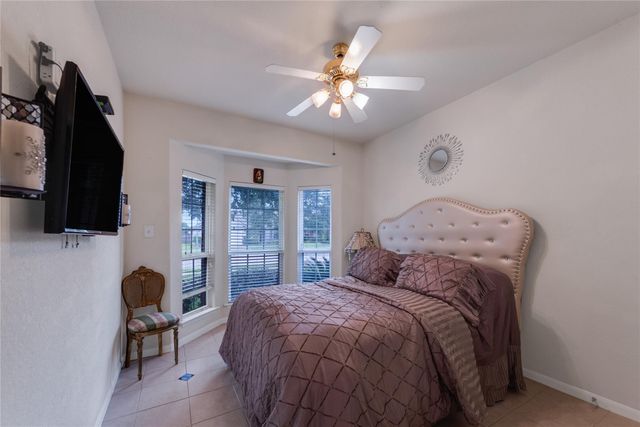 12615 Taylorwood Ln, Houston, TX 77070