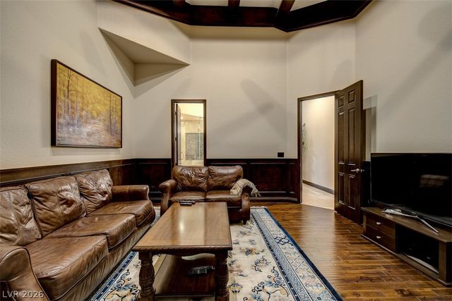4927 Spanish Heights Drive, Las Vegas, NV 89148