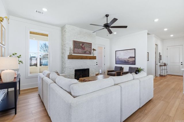 11 W Citron, Bryant, AR 72022