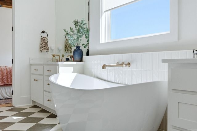 11 W Citron, Bryant, AR 72022