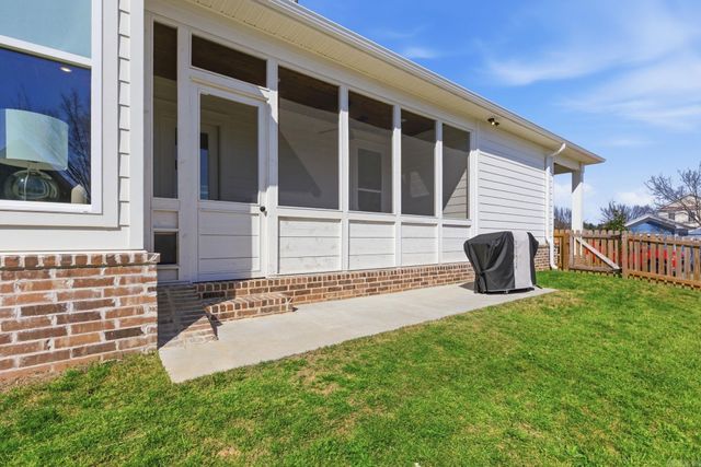 11 W Citron, Bryant, AR 72022