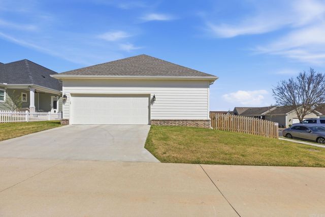 11 W Citron, Bryant, AR 72022