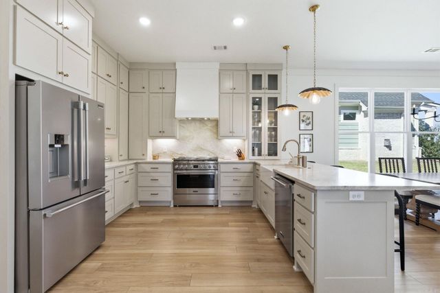 11 W Citron, Bryant, AR 72022