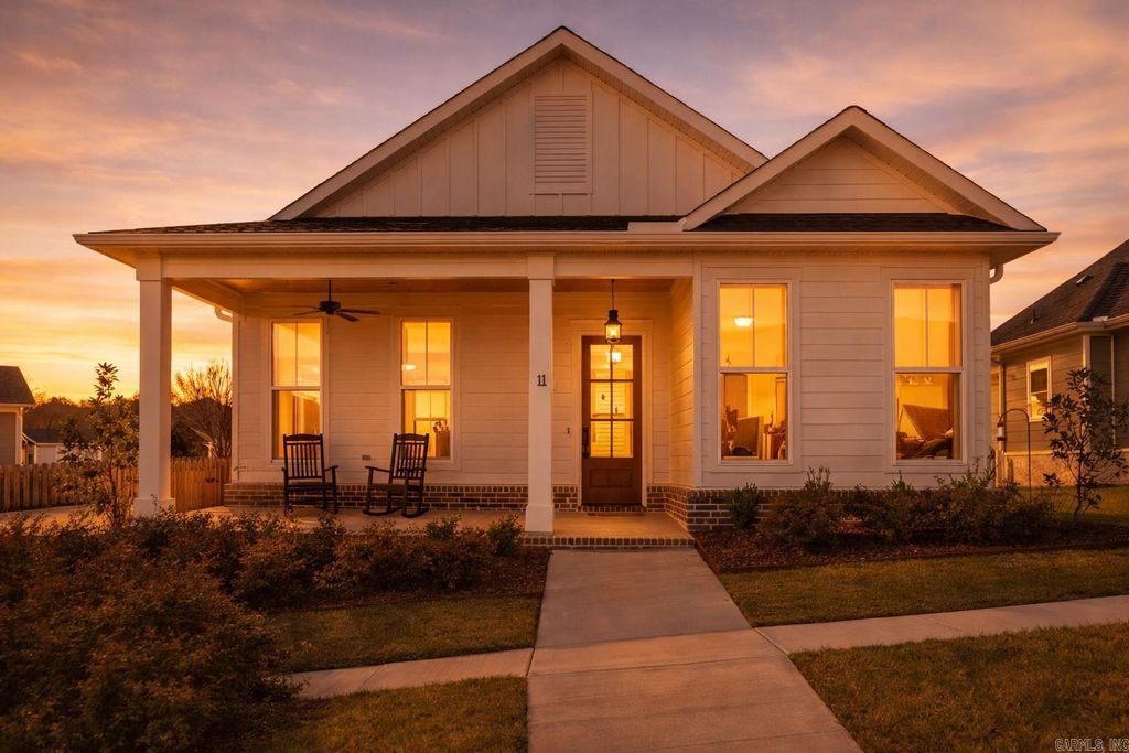 11 W Citron, Bryant, AR 72022