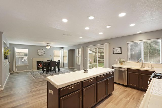 4304 Narraganset Way, Mather, CA 95655