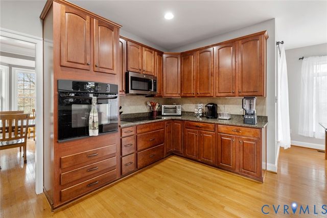 16806 Jennway Ct, Moseley, VA 23120