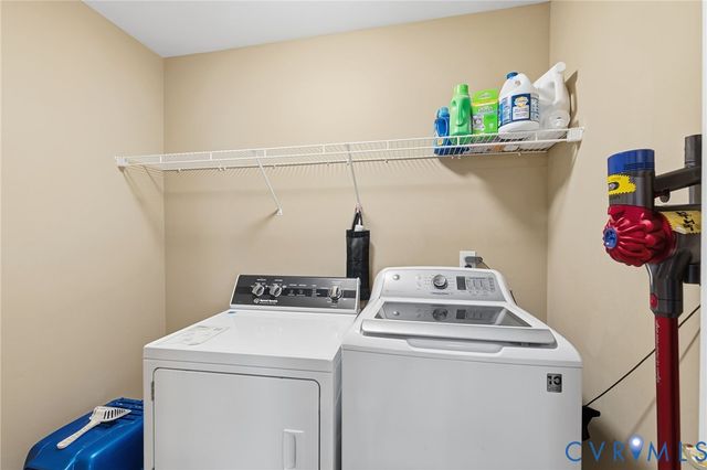 16806 Jennway Ct, Moseley, VA 23120