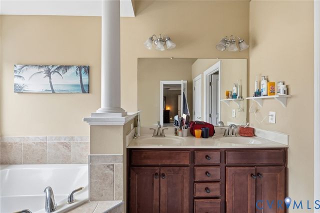 16806 Jennway Ct, Moseley, VA 23120