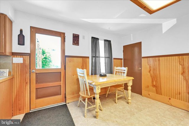 1955 S FORGE RD, Palmyra, PA 17078