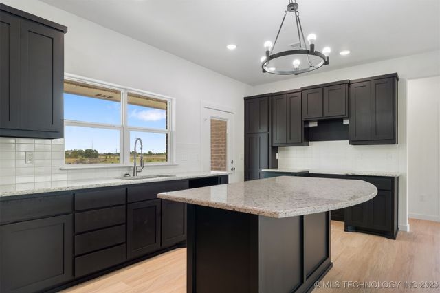 108 Michael, Calera, OK 74730
