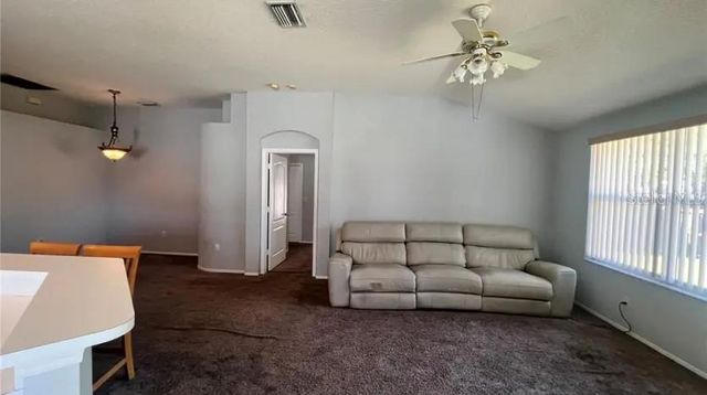 418 HENDERSON AVENUE, Seffner, FL 33584