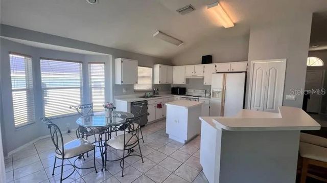 418 HENDERSON AVENUE, Seffner, FL 33584