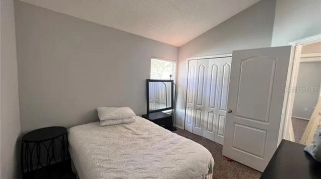 418 HENDERSON AVENUE, Seffner, FL 33584