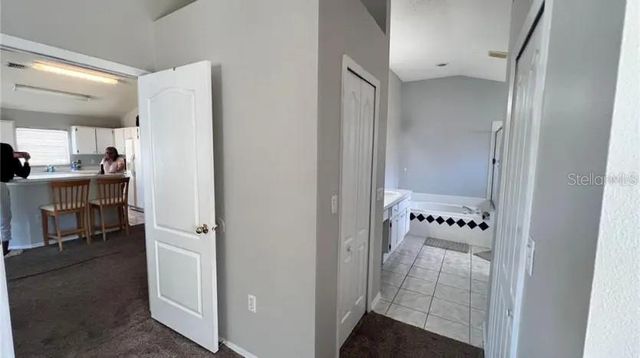 418 HENDERSON AVENUE, Seffner, FL 33584