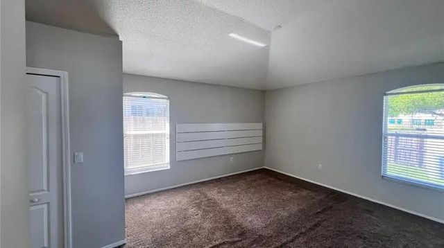 418 HENDERSON AVENUE, Seffner, FL 33584