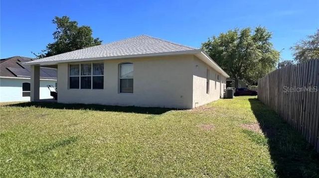418 HENDERSON AVENUE, Seffner, FL 33584