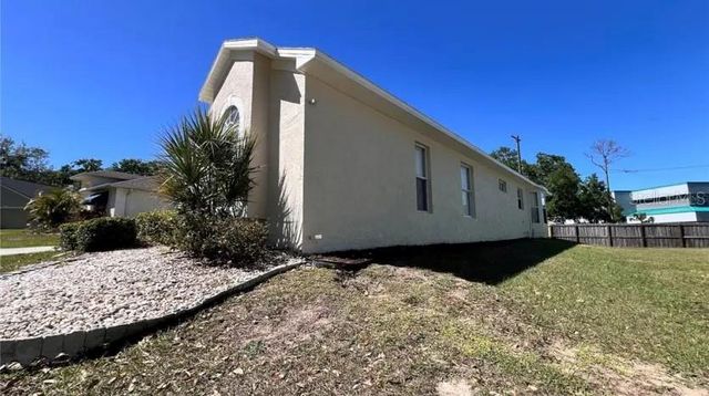418 HENDERSON AVENUE, Seffner, FL 33584