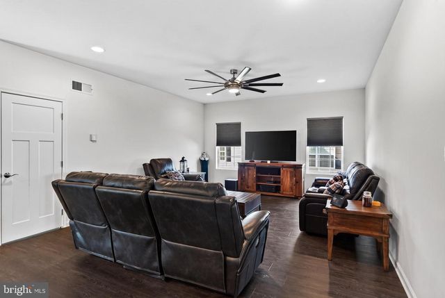 528 BOYCE ST, Coatesville, PA 19320