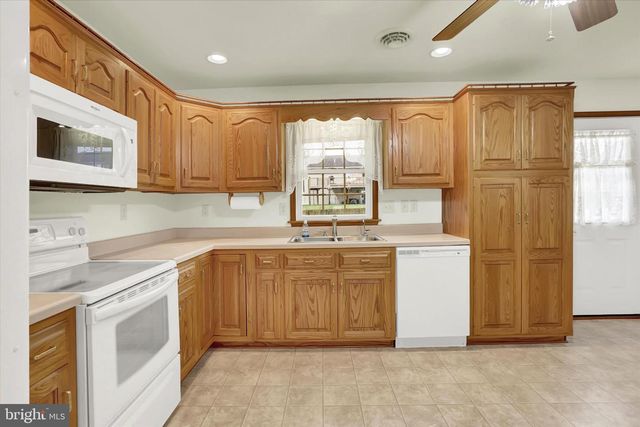 416 FREEDOM DRIVE, Shippensburg, PA 17257