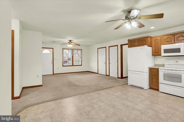 416 FREEDOM DRIVE, Shippensburg, PA 17257