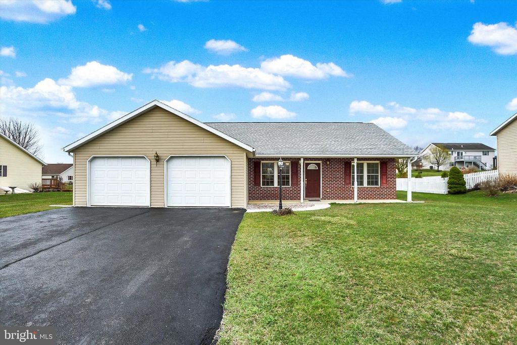 416 FREEDOM DRIVE, Shippensburg, PA 17257