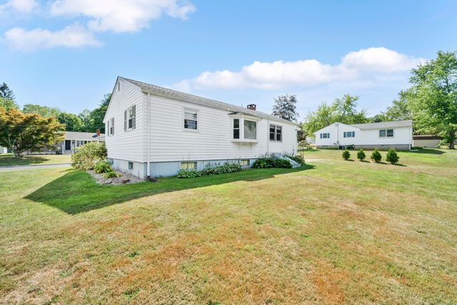 82 Basswood Drive, Middletown, CT 06457