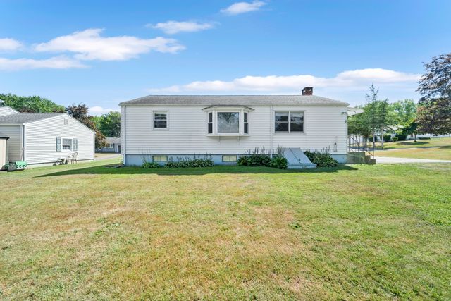 82 Basswood Drive, Middletown, CT 06457