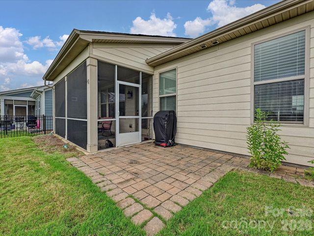7569 Short Putt Court, Charlotte, NC 28215