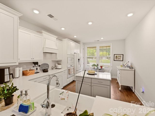 7569 Short Putt Court, Charlotte, NC 28215