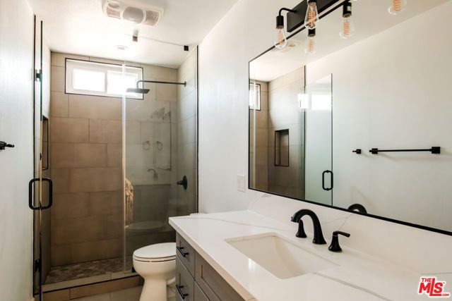 2030 S Bentley Avenue 200, Los Angeles, CA 90025