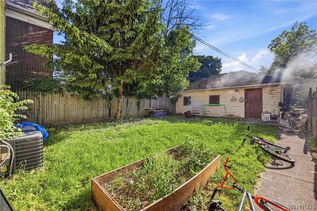 534 12th Street, Niagara Falls, NY 14301