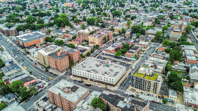 721 E 242nd Street, Bronx, NY 10470