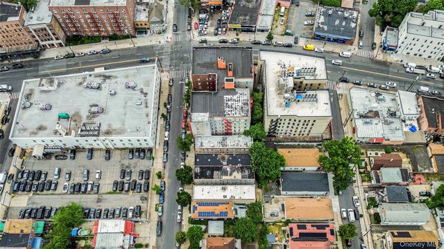 721 E 242nd Street, Bronx, NY 10470