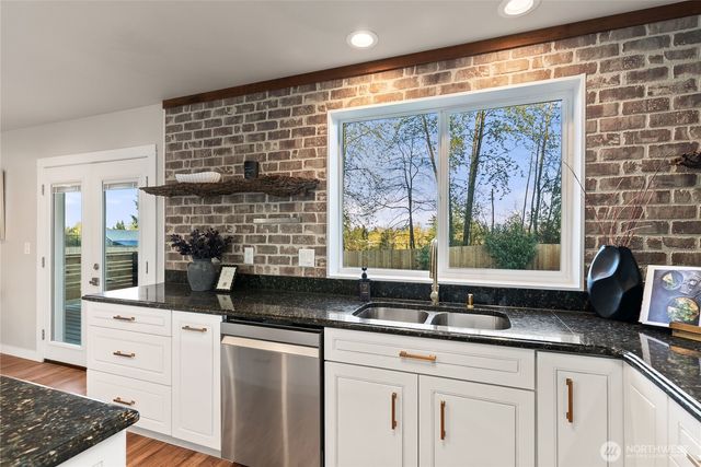 28204 29th Ave S, Federal Way, WA 98003