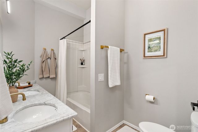 28204 29th Ave S, Federal Way, WA 98003