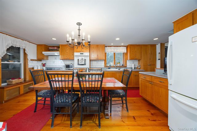 2327 Salt Point Turnpike, Clinton Corners, NY 12514