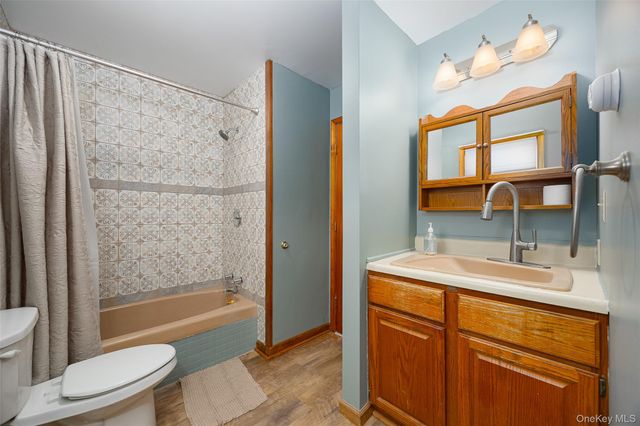 2327 Salt Point Turnpike, Clinton Corners, NY 12514