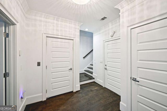 1108 Briar Cove Circle, Atlanta, GA 30329