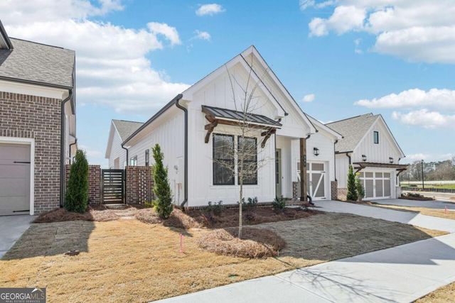 175 Herring Drive, Hoschton, GA 30548