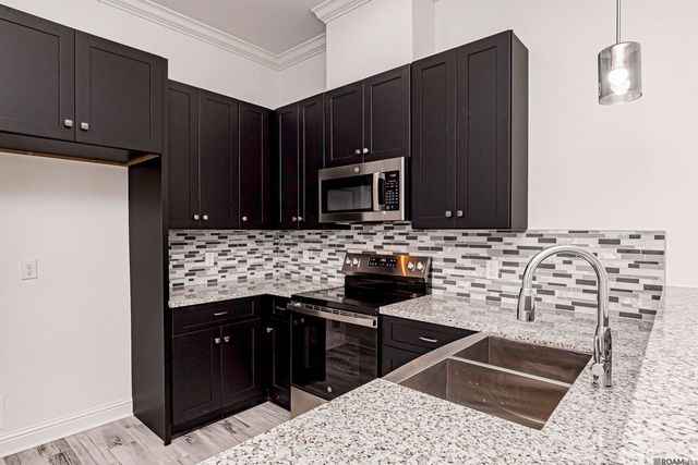 421 N 24th St, Baton Rouge, LA 70802