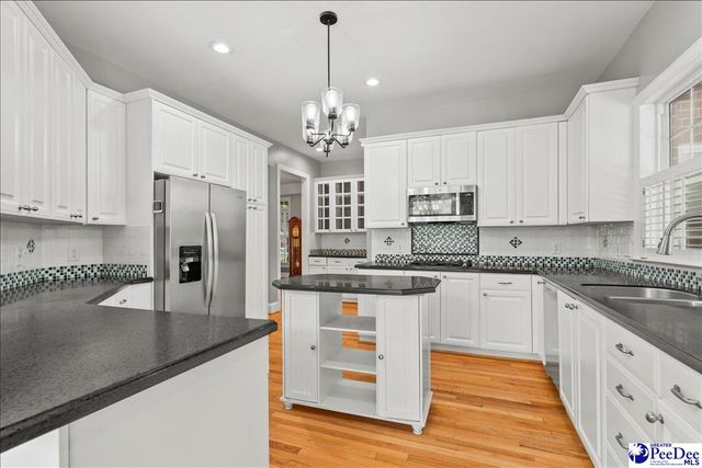2200 Sun Vue Dr., Florence, SC 29506